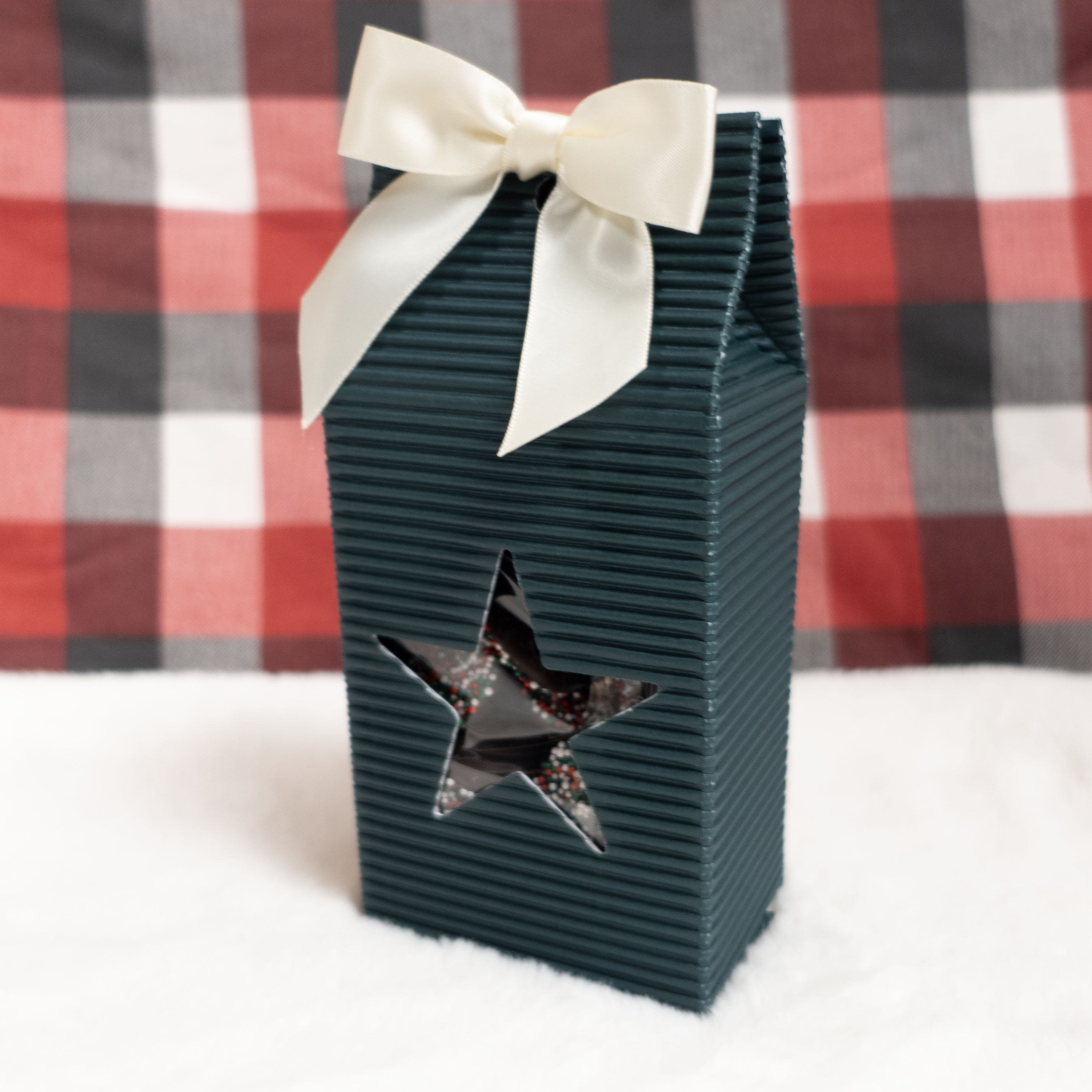 Christmas NonPareil Green Star Gift Box