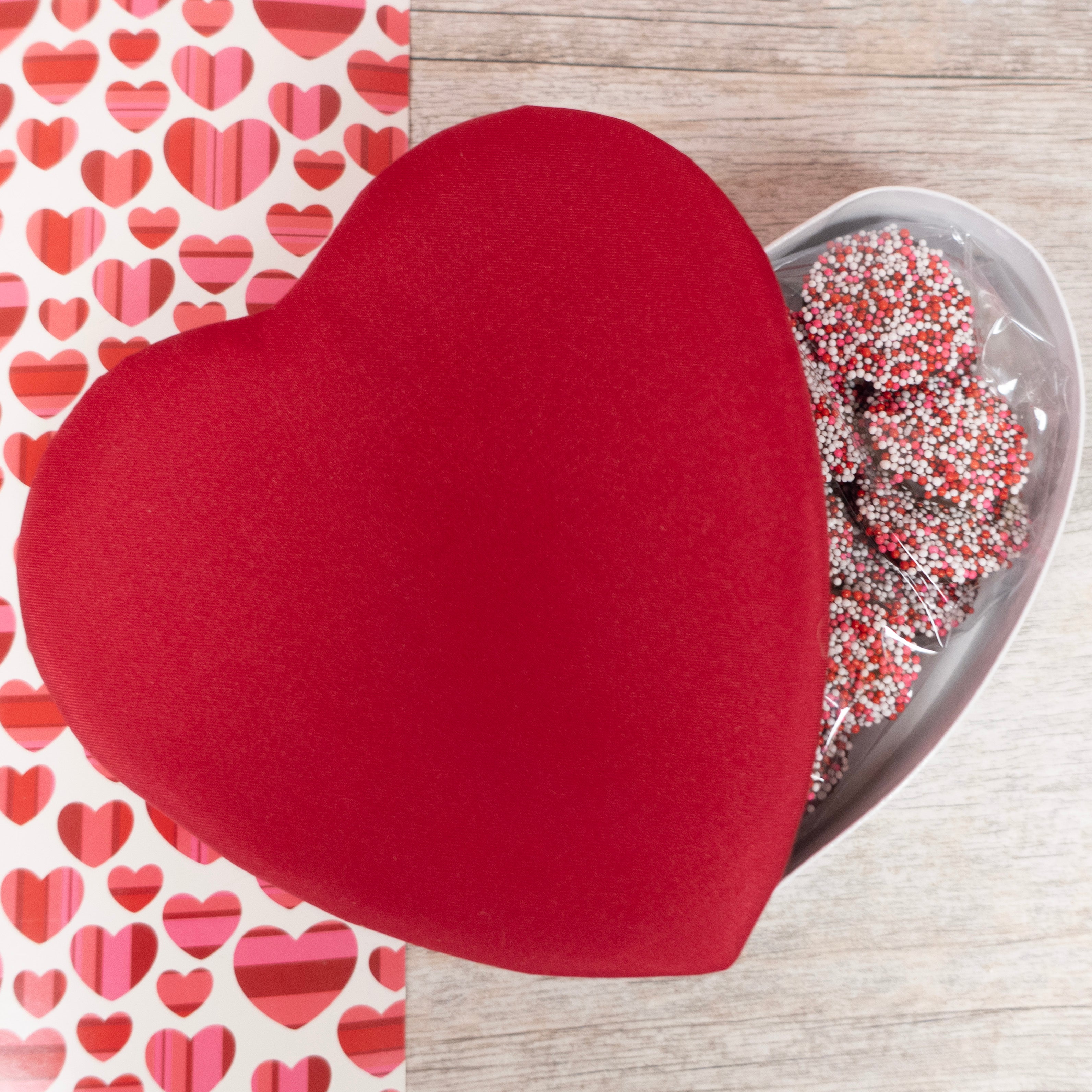 1/4 lb Heart Box Nonpareils