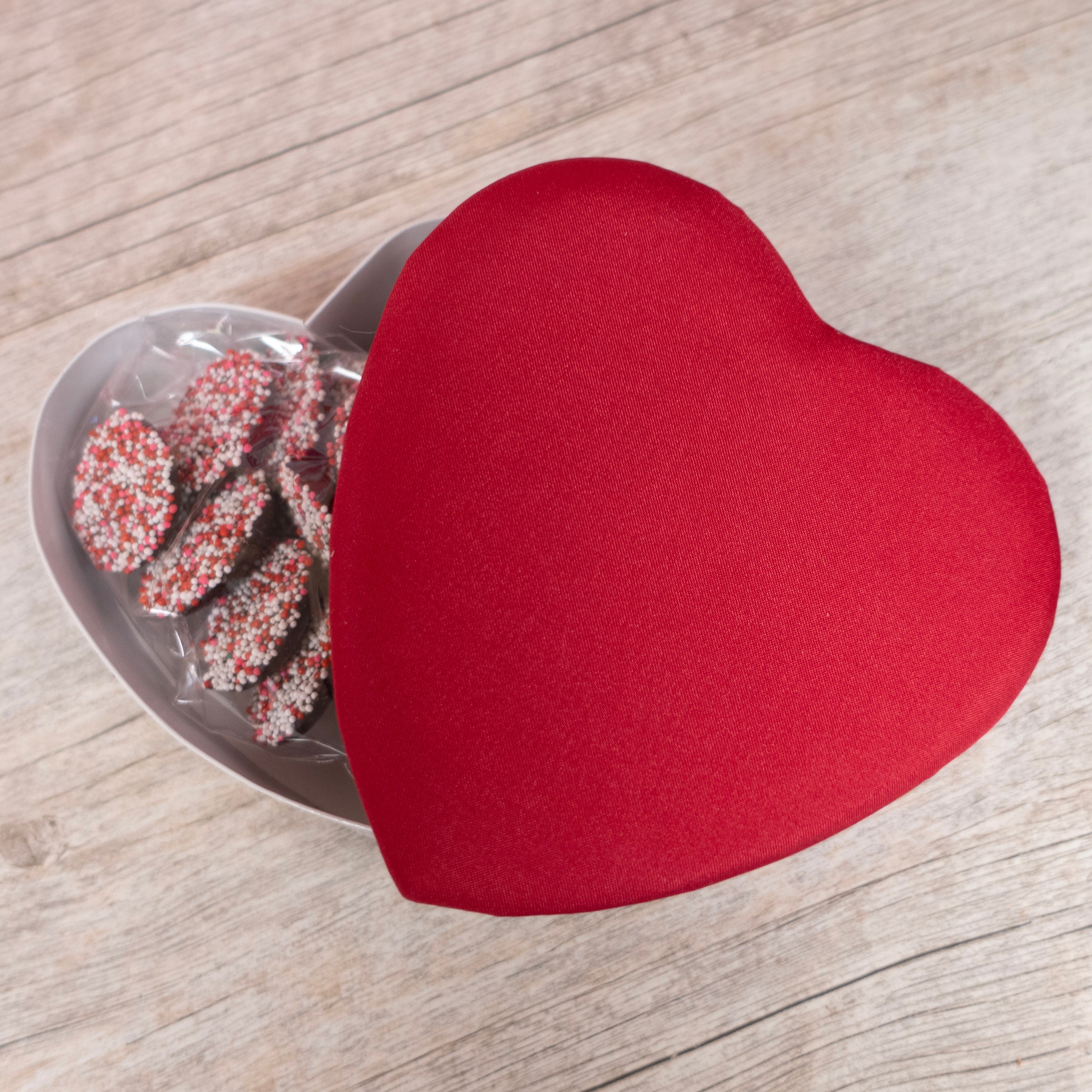 1/4 lb Heart Box Nonpareils